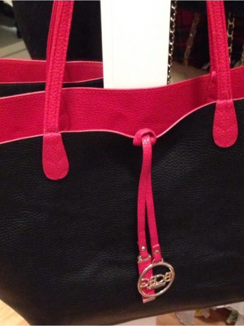 BCBG Paris Red Leather Tote Bag - Picture 8 of 8